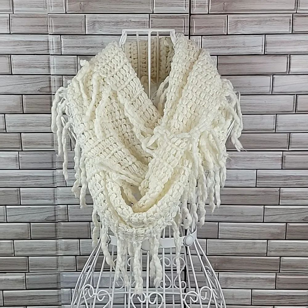 Unbranded infinity scarf One Size - Picture 6 of 8